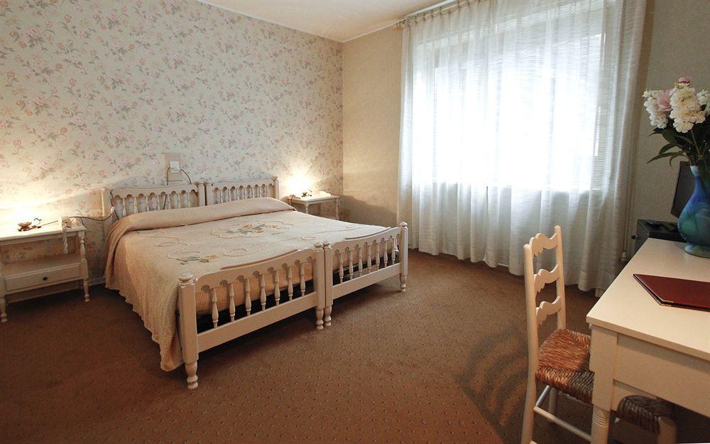 Hotel Antares Arona Dış mekan fotoğraf